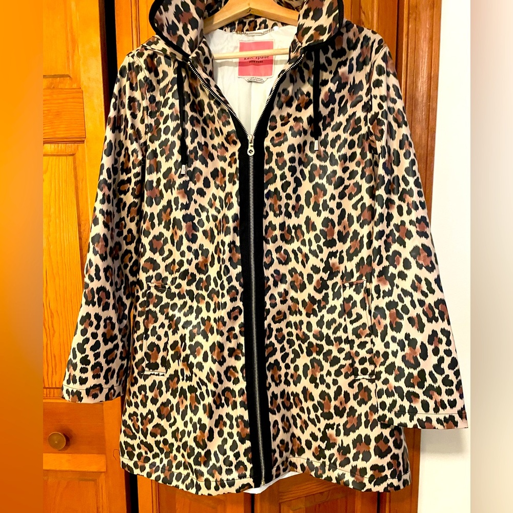 Kate Spade♠️ Women’s Leopard Print Raincoat☔️ Size L, Like New!🐆